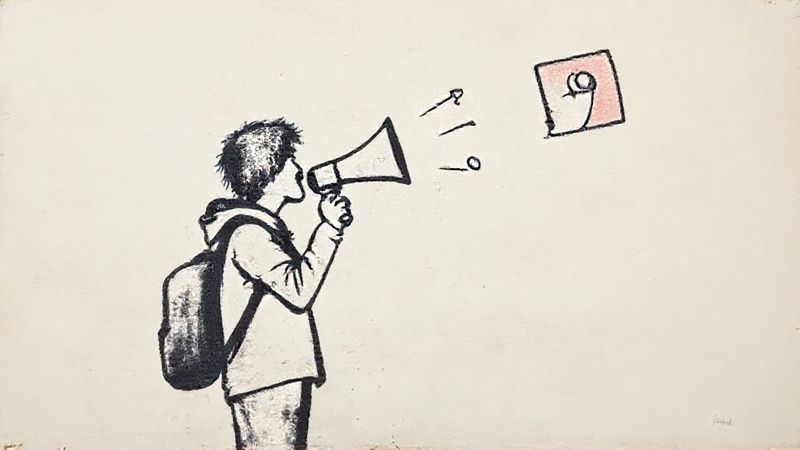 US judge prevents detention of British social media advocate